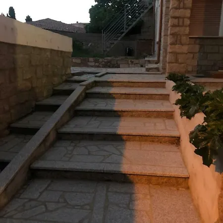 Via Frati De Addis N.16 Apartment